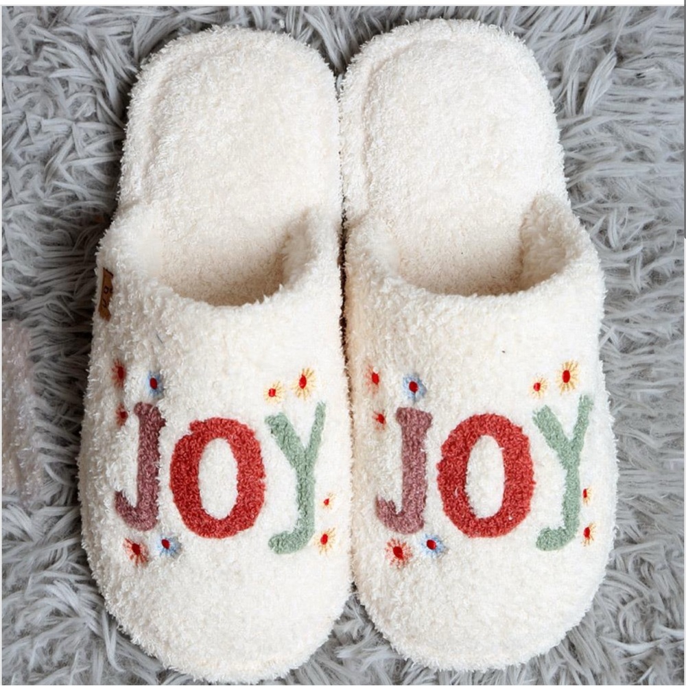 ComfyLuxe Holiday “Joy” Cozy Cream Slippers